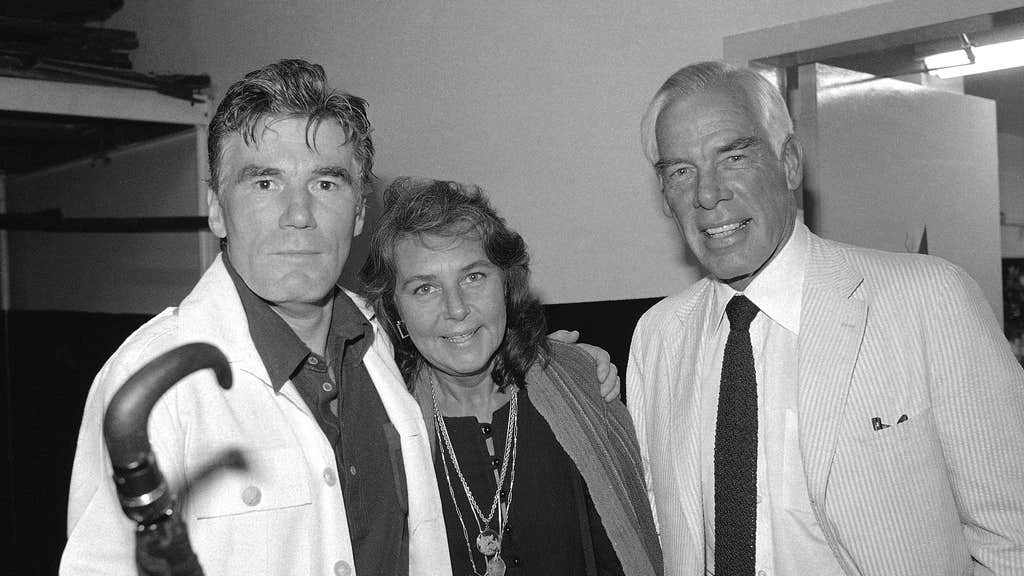 Lethal Weapon star Mitchell Ryan dies aged 88 | Messenger Newspapers - Vimarsana News