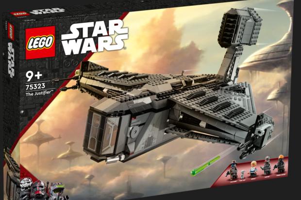 Messenger Newspapers: LEGO® Star Wars™ The Justifier™. Credit: LEGO
