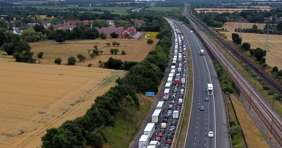 Travellers warned of worse delays on Saturday amid six-hour queues for Dover - Vimarsana News