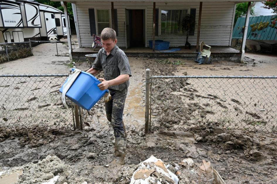 Les habitants des Appalaches commencent le nettoyage après des inondations meurtrières